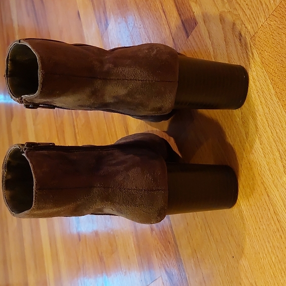 Andrew Geller dark mushroom ankle boots - Picture 3 of 9